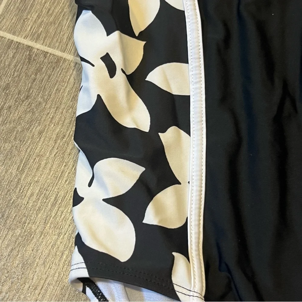 Raisins Black & White Floral Sporty One Piece Swimsuit - Picture 7 of 7